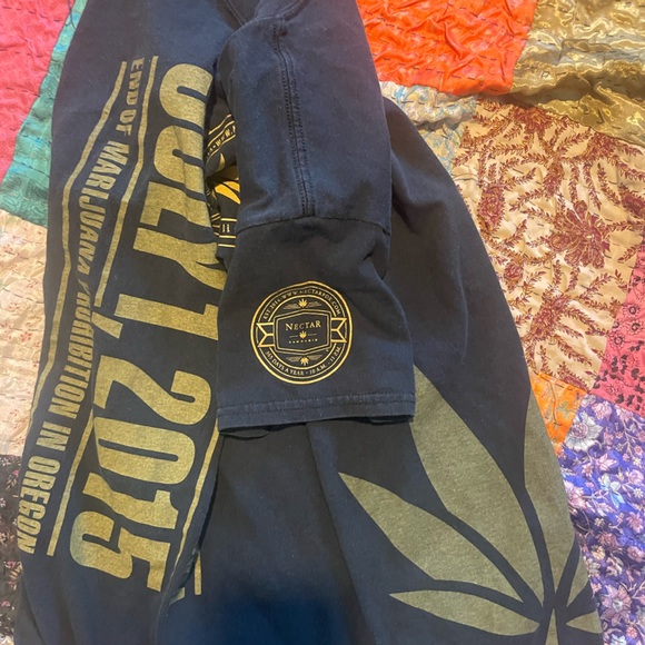 GILDAN Nectarpox.com short sleeve tee. EUC - Picture 3 of 4